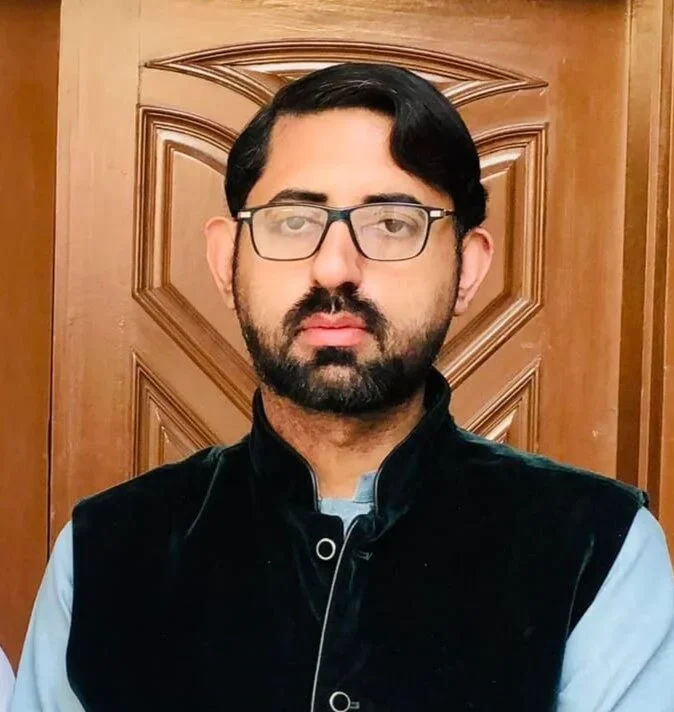 Home - Teacher 2 - Science Locus School Playgroup To Matric Education